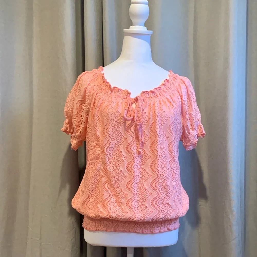 NWOT - No Boundaries Pink Lace Top Size Large (11-13) - Picture 1 of 16